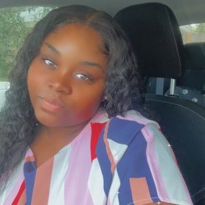 Meet your Posher, Amber